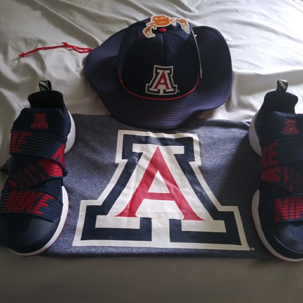 Ltd. Ed. Arizona U.  WildCats Hat, Nike Shoes & Sh
